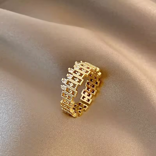 CELESTIAL MESH RING