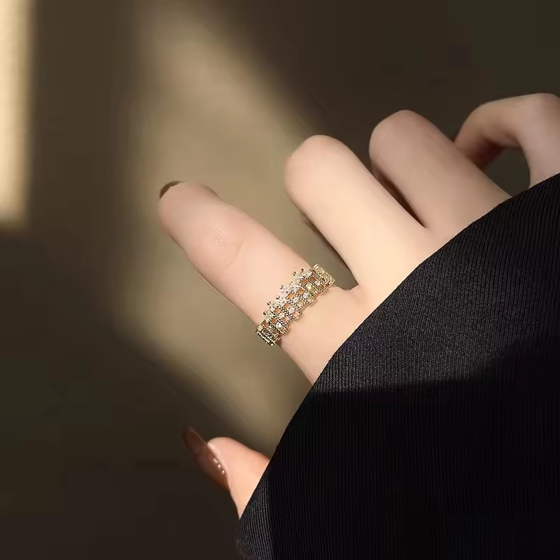 CELESTIAL MESH RING