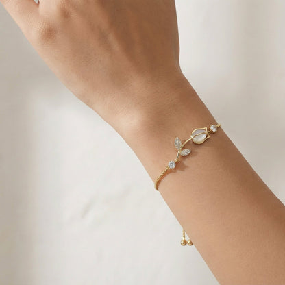 ELARA TULIP BRACELET