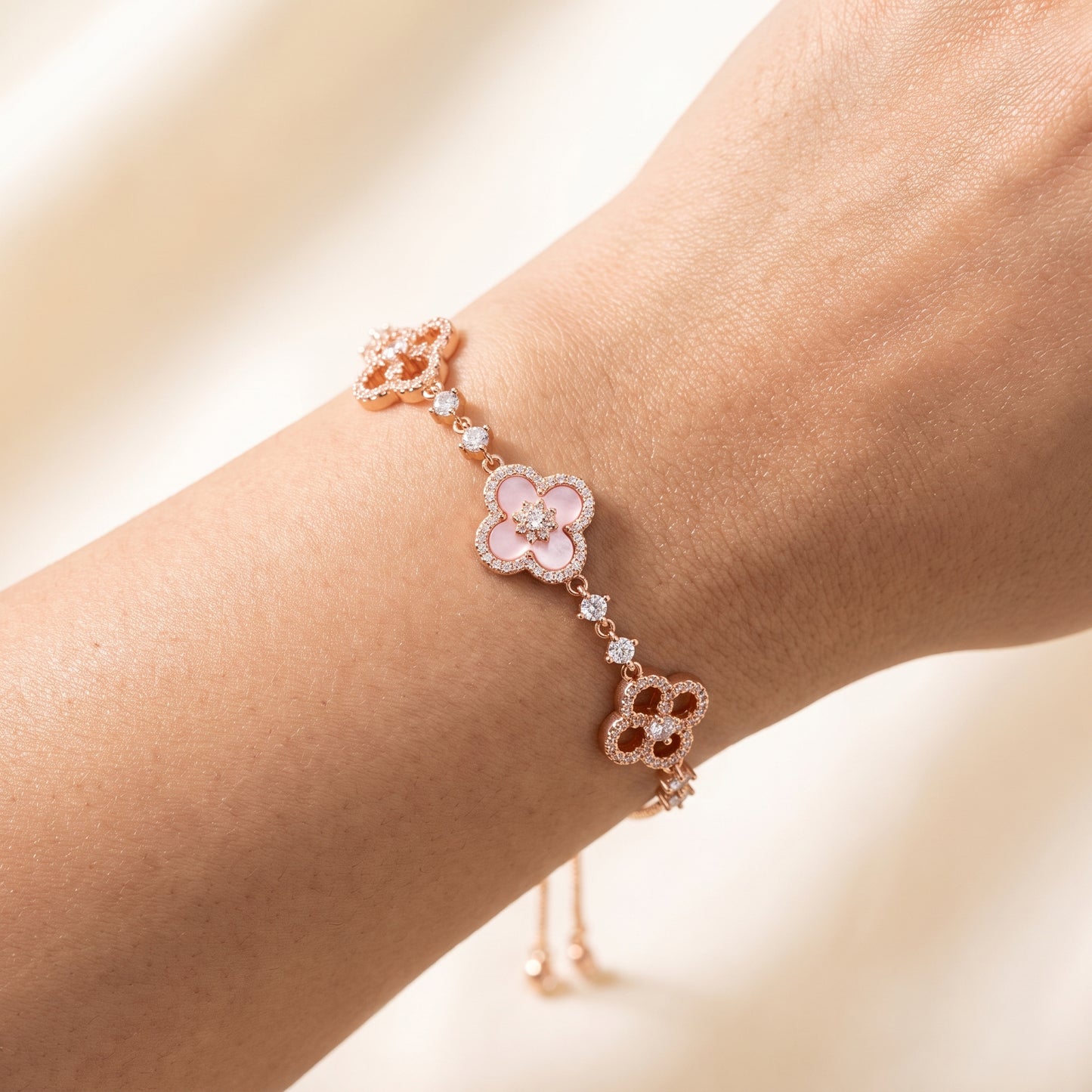 SAKURA PINK CLEEF BRACELET